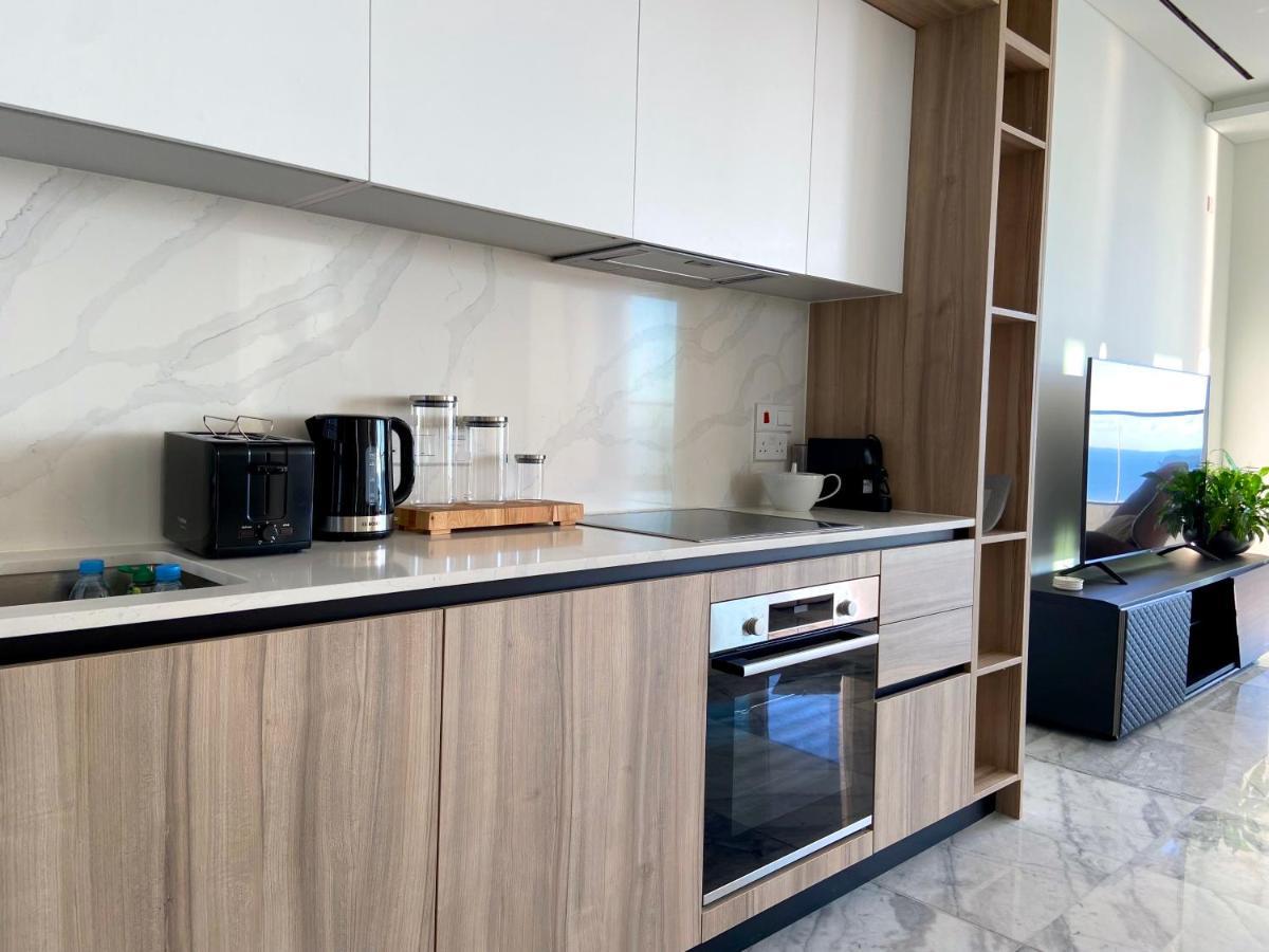 Luxury Private Apartments - Limassol Exteriör bild